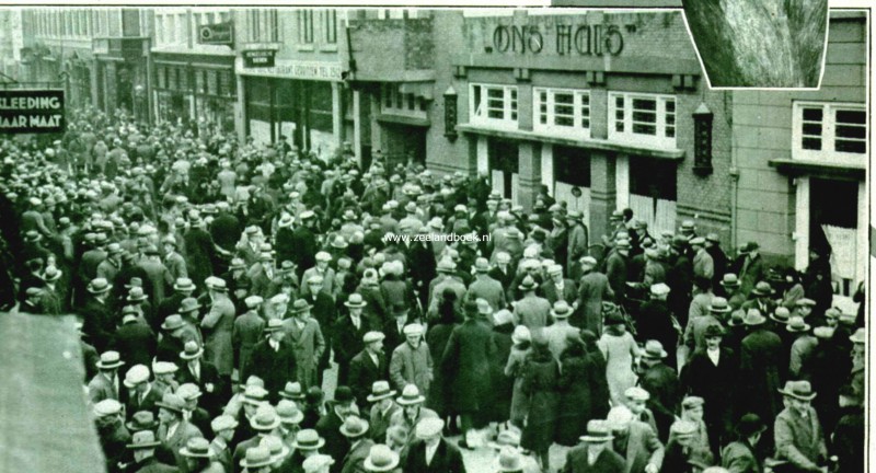 Oldenzaalsestraat 17-19 textielstaking bij Ons Huis 1931.jpg