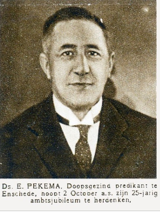 Ds.E.Pekema doopsgezind predikant te Enschede hoopt 2 october a.s. zijn 25 jarig ambtsjubileum te herdenken het jaar is 1929..jpg