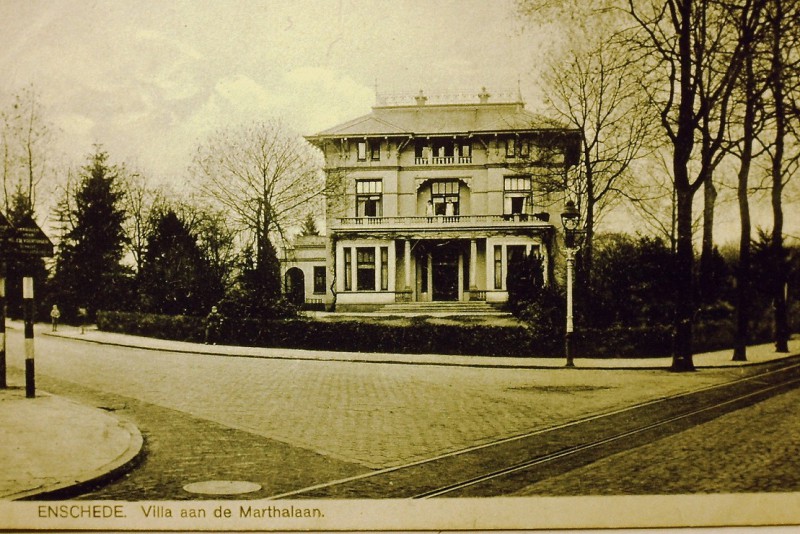 Gronausestraat 129 hoek Marthalaan 5 villa Ravenhorst 1938.JPG