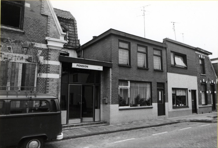 Lipperkerkstraat 240 t.h.v. pension voor buitenlanders 13-9-1984.jpg