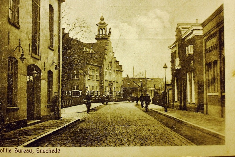 Haaksbergerstraat 35 Politie Bureau.JPG