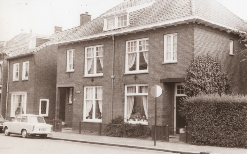 Blekerstraat 93- 95 woningen 1967.jpg