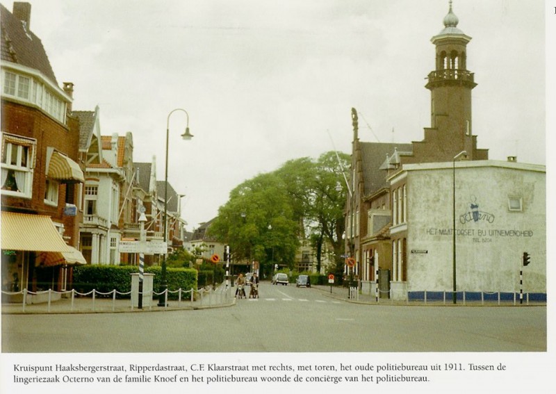 Haaksbergerstraat 37 rechts concierge Hoofdbureau van Politie daarnaast Lingeriezaak Octerno.jpg