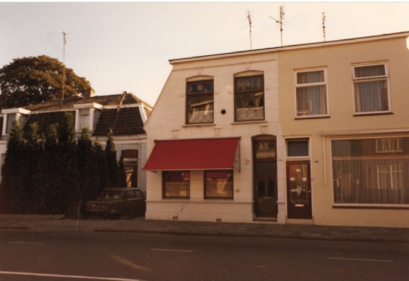 Oldenzaalsestraat 194-198 woningen 1980.jpg