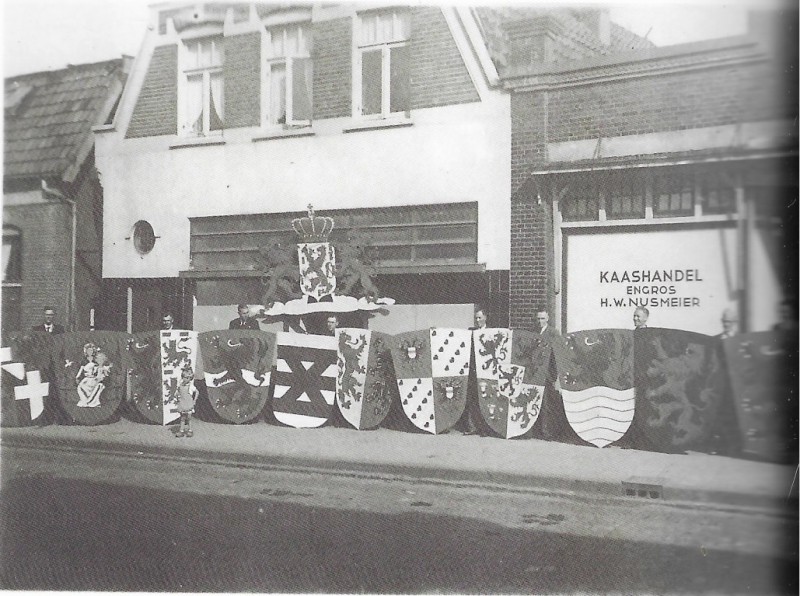 Lipperkerkstraat 139 kaashandel H.W. Nusmeier.jpg