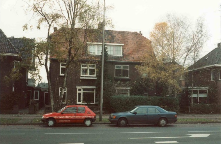 Volksparksingel 67-69 woningen dec. 1991.jpg