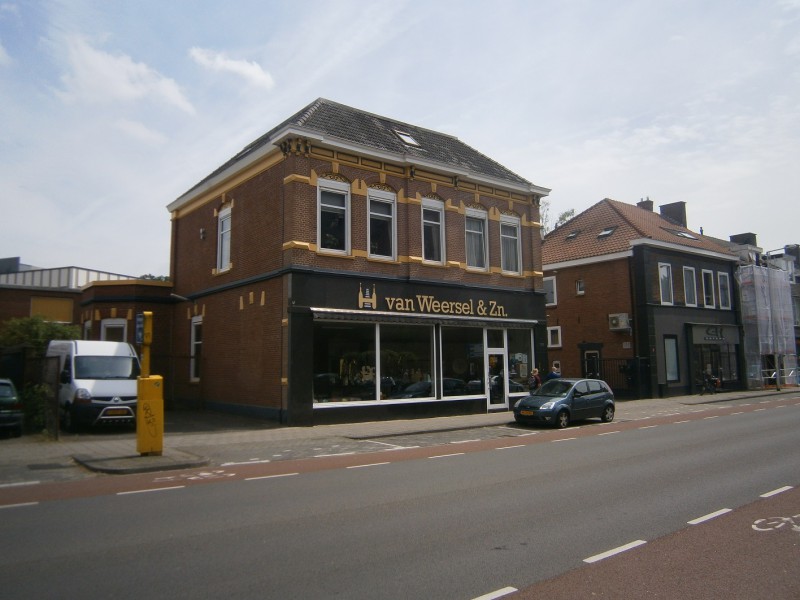 Oldenzaalsestraat 126 Muziekhandel  van Weersel & Zn.JPG