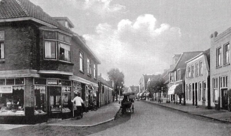 Zwedeweg 3 links kantoorboekhandel Hopp.jpg