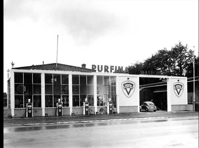 Hengelosestraat 99 Purfina tankstation.jpg