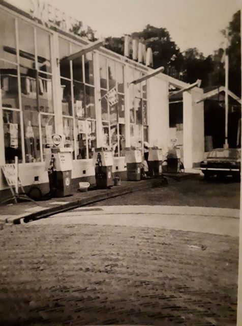 Hengelosestraat 99 Fina tankstation.jpg