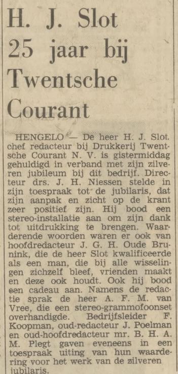 H.J. Slot chef redacteur Twentsche Courant. krantenbericht Tubantia 2-2-1971.jpg