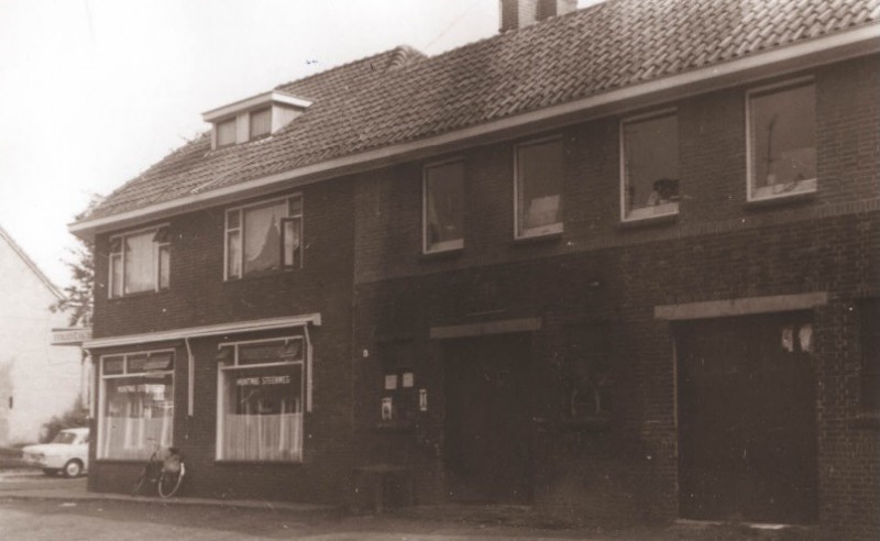 Steenweg 10 Voorzijde bedrijfspand Muntwas 1967.jpg