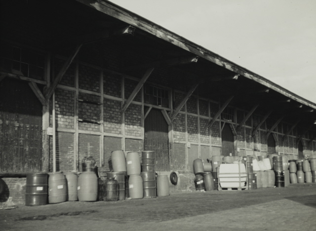 Hengelosestraat 91-101 Goederenloods van treinstation Noord . 20-11-1970.jpeg