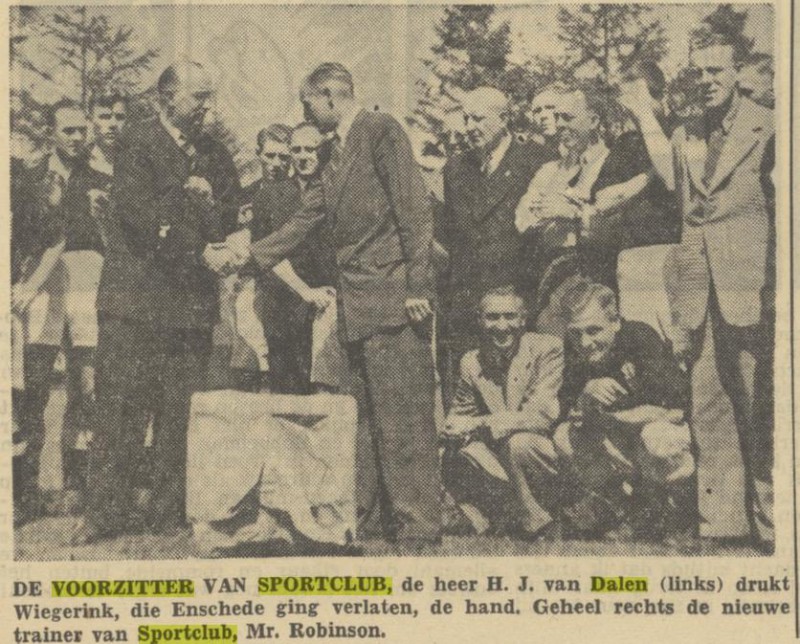 H.J. van Dalen voorzitter Sportclub Enschede. krantenfoto Tubantia 12-6-1950.jpg