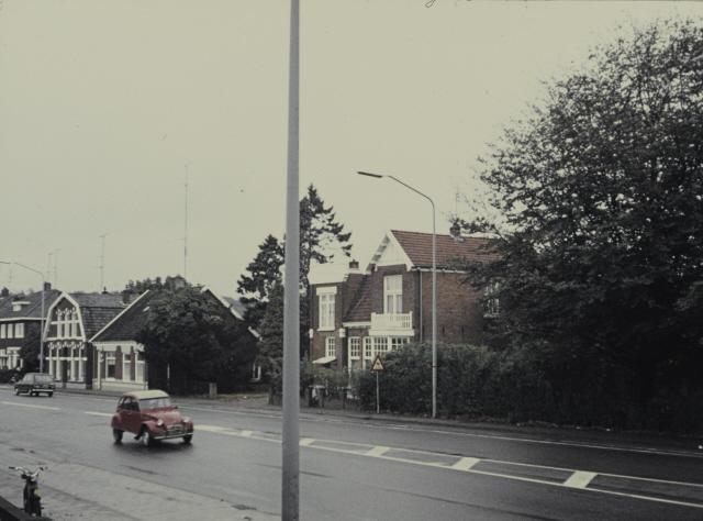 Hengelosestraat 238 Gezien vanaf het laantje naar Het Roessingh tot aan Het Sander 27-9-1973.jpeg