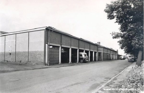 Spoordijkstraat 40 staling bussen T.E.T. De stalling die bijgebouwd is, na de tramperiode 1934.jpg