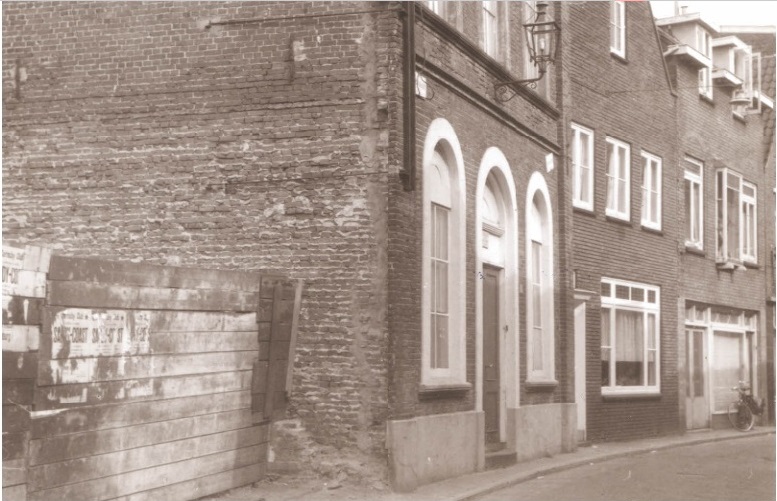 Stadsgravenstraat 69 Joodse School en woningen 1967.jpg