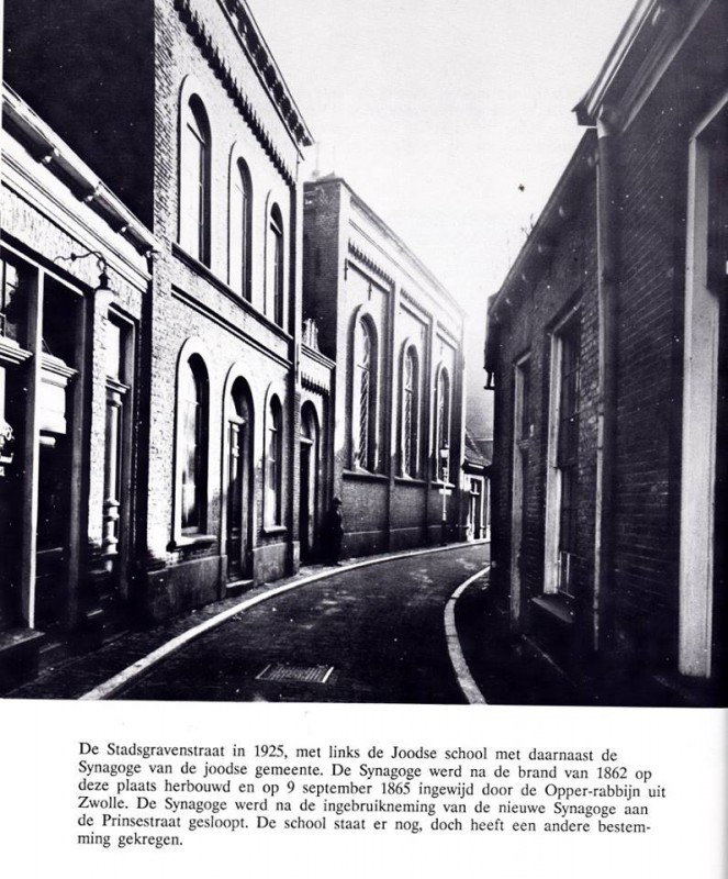 Stadsgravenstraat 69 met de Joodse School, waarin later de sportschool van Barend Frijsteen en de Sjoel. 1925.jpg