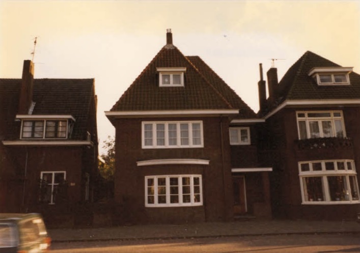 Laaressingel 6 woningen. Bouwjaar 1929, foto 1980.jpg