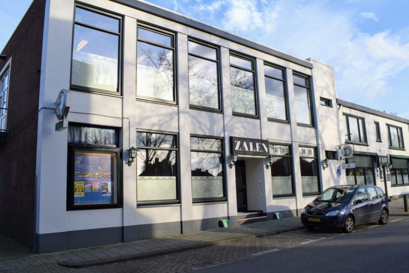 Brinkstraat 301-303  zaal Vrieler.jpg