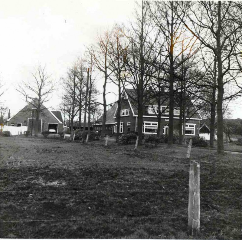 Knalhutteweg 255 Boerderij van Wagelaar 1965..jpg