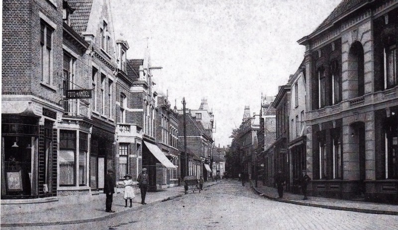 Haaksbergerstraat 44-46  hoek Beltstraat Nijverheidstraat. foto Weise ca 1920.jpg