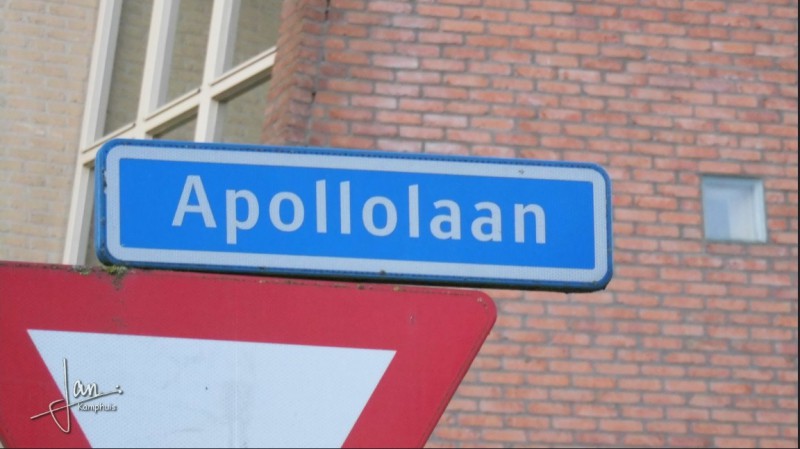 Apollolaan straatnaambord.jpg