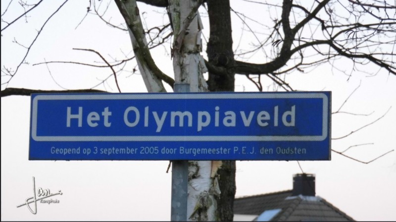 Het Olympiaveld straatnaambord.jpg