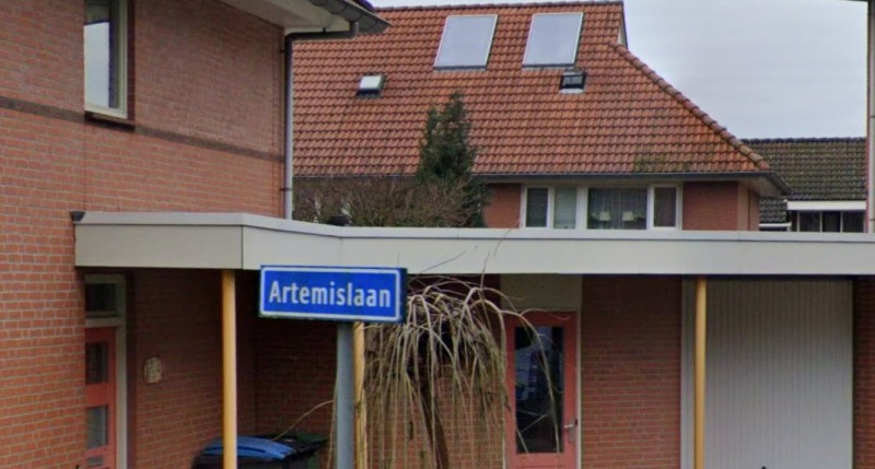 Artemislaan straatnaambord.jpg