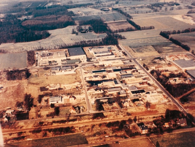 Euregioweg  vogelvluchtopname van Euregio bedrijvenpark en omgeving, in noordelijke richting, met Hoge Boekel 1980.jpg