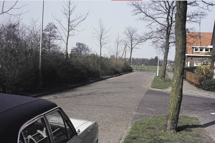 Louis Bothastraat Rechts de Joubertstraat. jaren 70.jpg