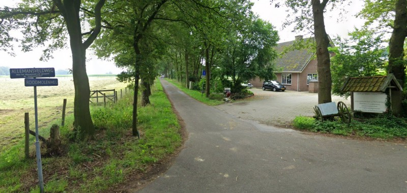 Roodmolenweg 100 hoek Allemansveldweg Stalhouderij Schouwink.jpg