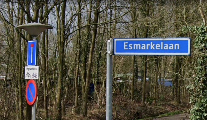 Esmarkelaan straatnaambord.jpg