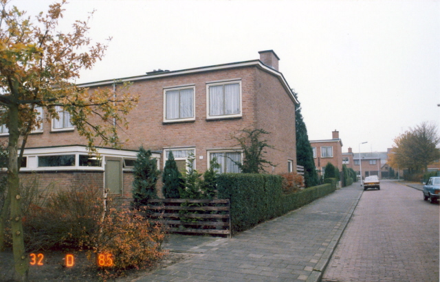 Dirk Hartogstraat 7 woningen 1985.jpeg