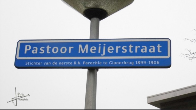 Pastoor Meijerstraat straatnaambord.jpg