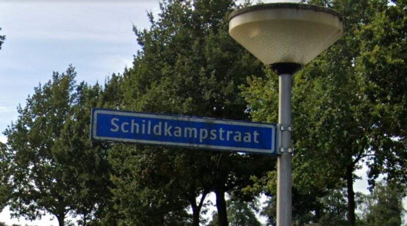 Schildkampstraat straatnaambord.jpg