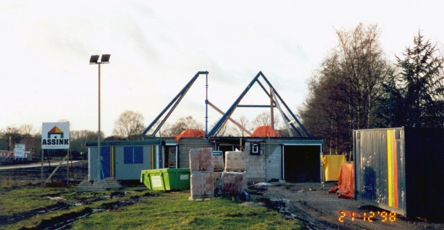 Moeraskerslaan Woning in aanbouw in de Vinexwijk Eschmarke, deel Eekmaat-West. Uitvoerend aannemer is Bouwbedrijf Assink. 21-12-1998.jpeg