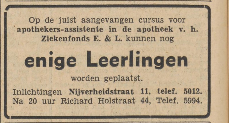 Nijverheidstraat 11 Apotheek Ziekenfonds Enschede & Lonneker advertentie Tubantia 18-9-1953.jpg