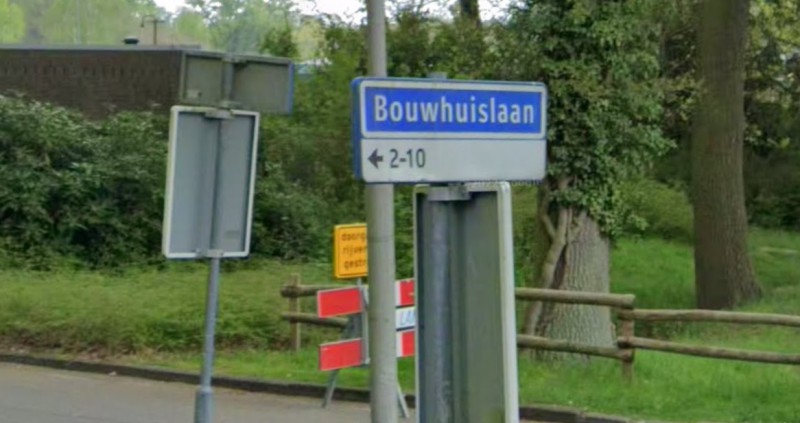 Bouwhuislaan straatnaambord.jpg