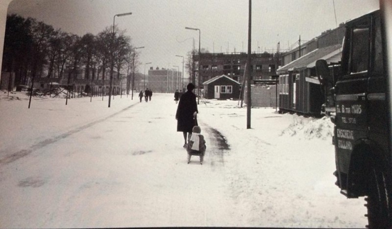 Waalstraat richting IJsselstraat. Winter 1966..jpg