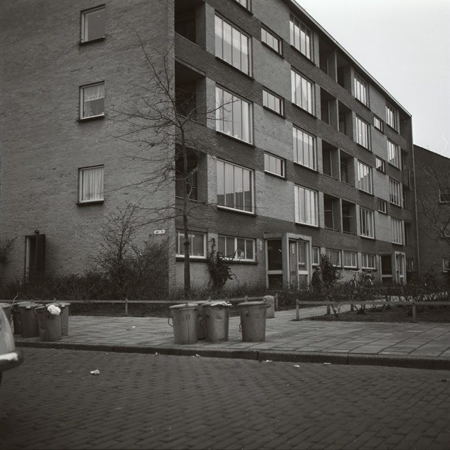 Dommelstraat achter torenflat Vanekerstraat.jpg