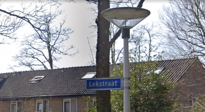 Lekstraat straatnaambord.jpg