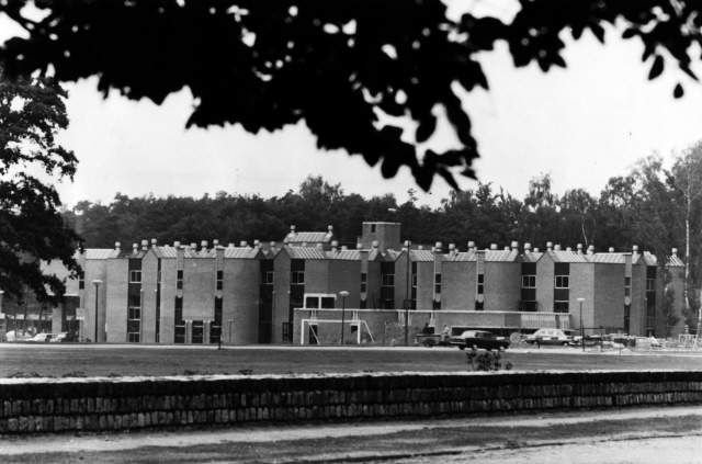 De Hems 10 De Bastille op het terrein van de Technische Hogeschool Twente (T.H.T.) 1969.jpeg