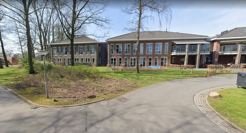 Eikenlaan 17 zorgcentrum 't Bouwhuis.jpg