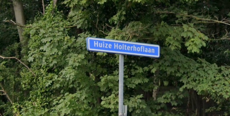 Huize Holterhoflaan straatnaambord.jpg