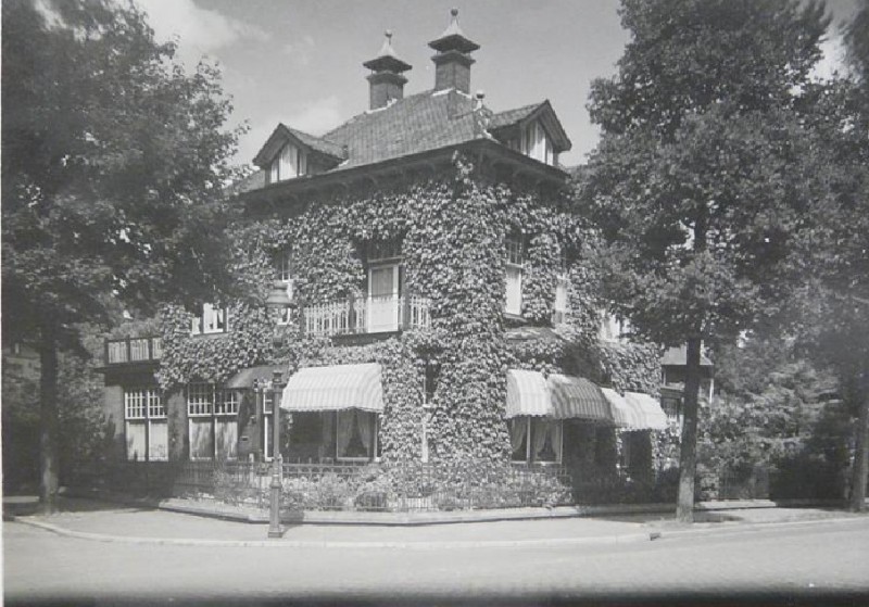 Prinsestraat 3 hoek Bisschopstraat huis dr. M.S. Cohen orthopedisch chirurg.JPG