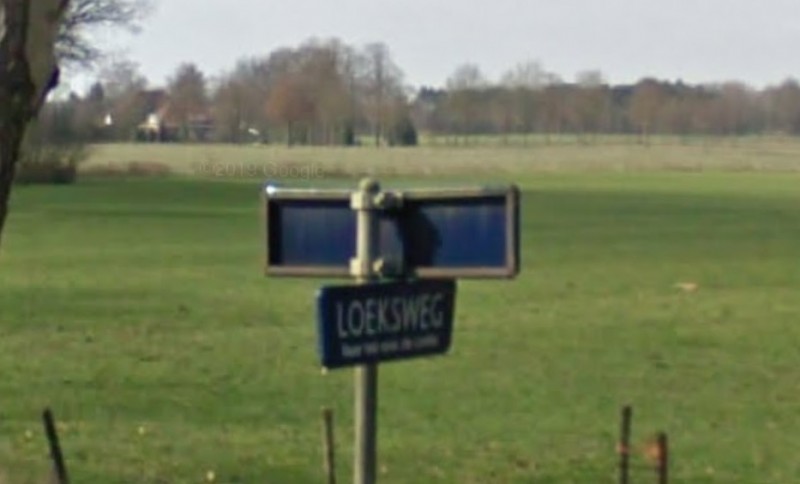 Loeksweg straatnaambord.jpg