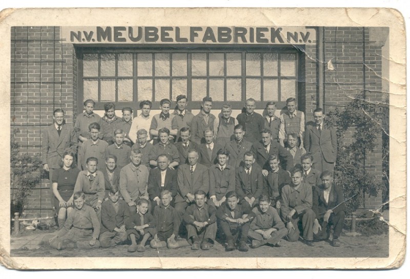 1942 - 1945 Meubelfabriek Glanerbrug 2.jpg