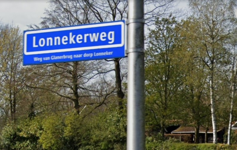 Lonnekerweg straatnaambord.jpg