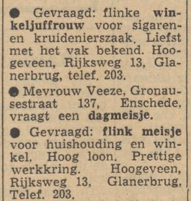 Rijksweg 13 sigaren- en kruidenierszaak Hoogeveen advertentie Tubantia 22-1-1955.jpg
